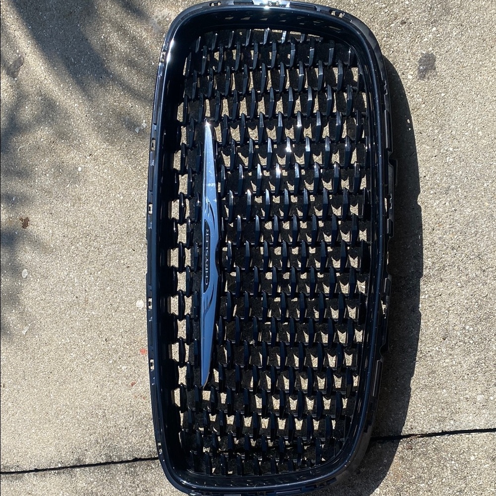 Chrysler Black Front Grille